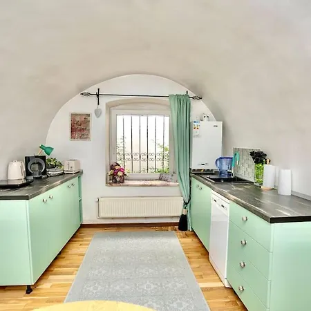 Old Town Charm Loft